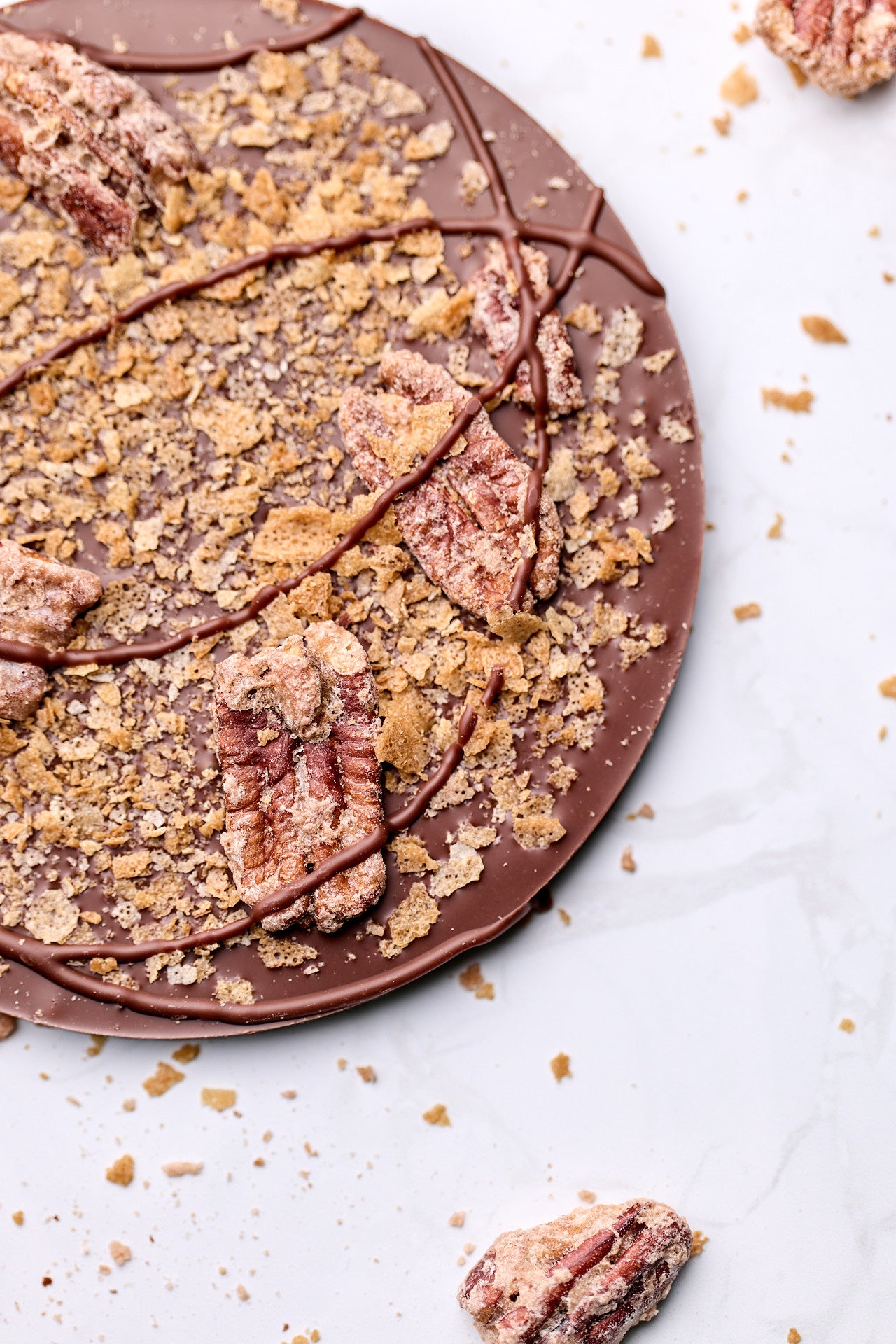 Disk | Maple Pecan | French Milk Chocolate | 42% cacao | 80g